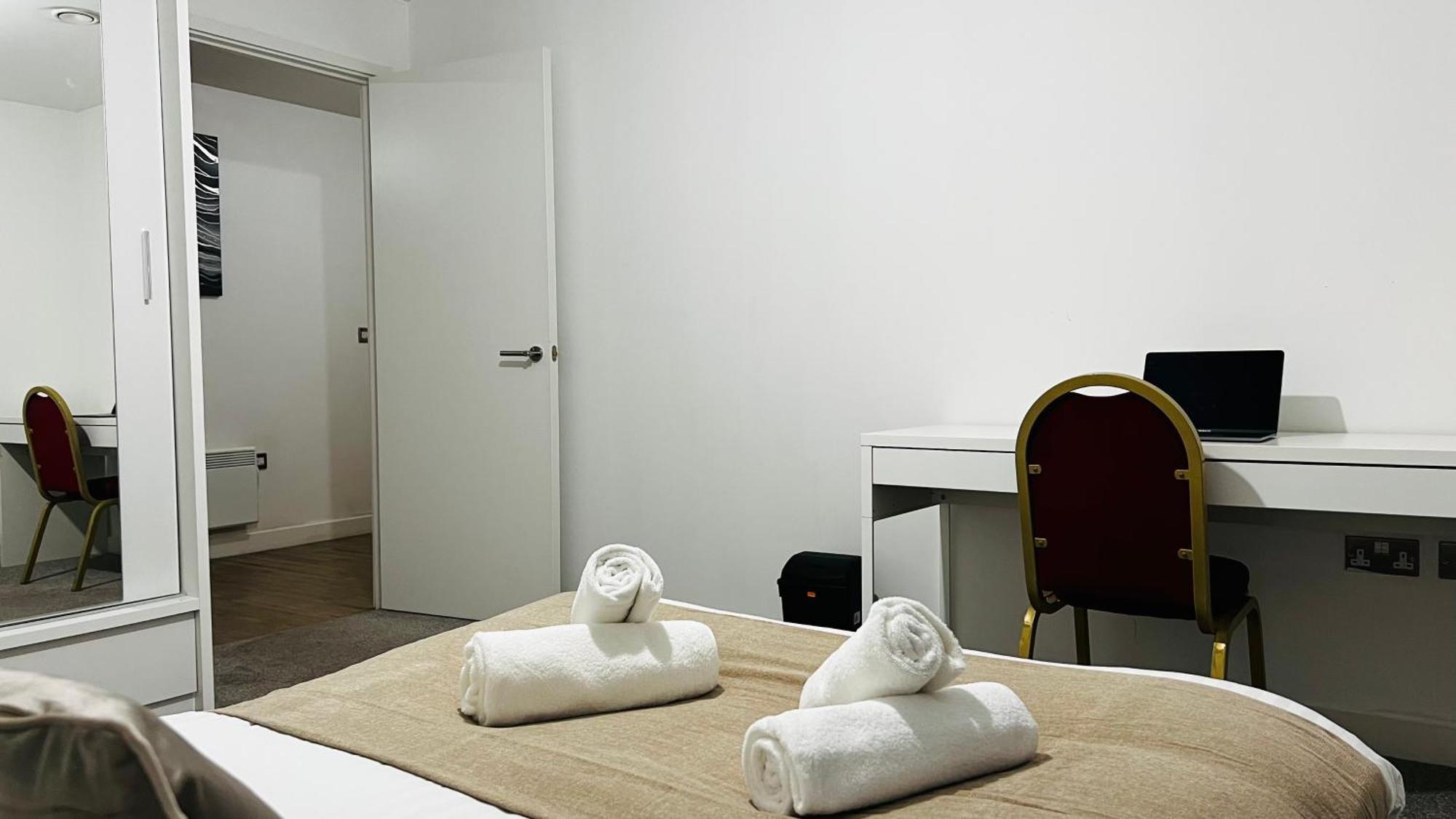Last-minute Specials L Book It Now L Sleeps Up To 4 L 2 Bed 2 Bath - Gym - Prime Location L Jvt Short Lets Бирмингем