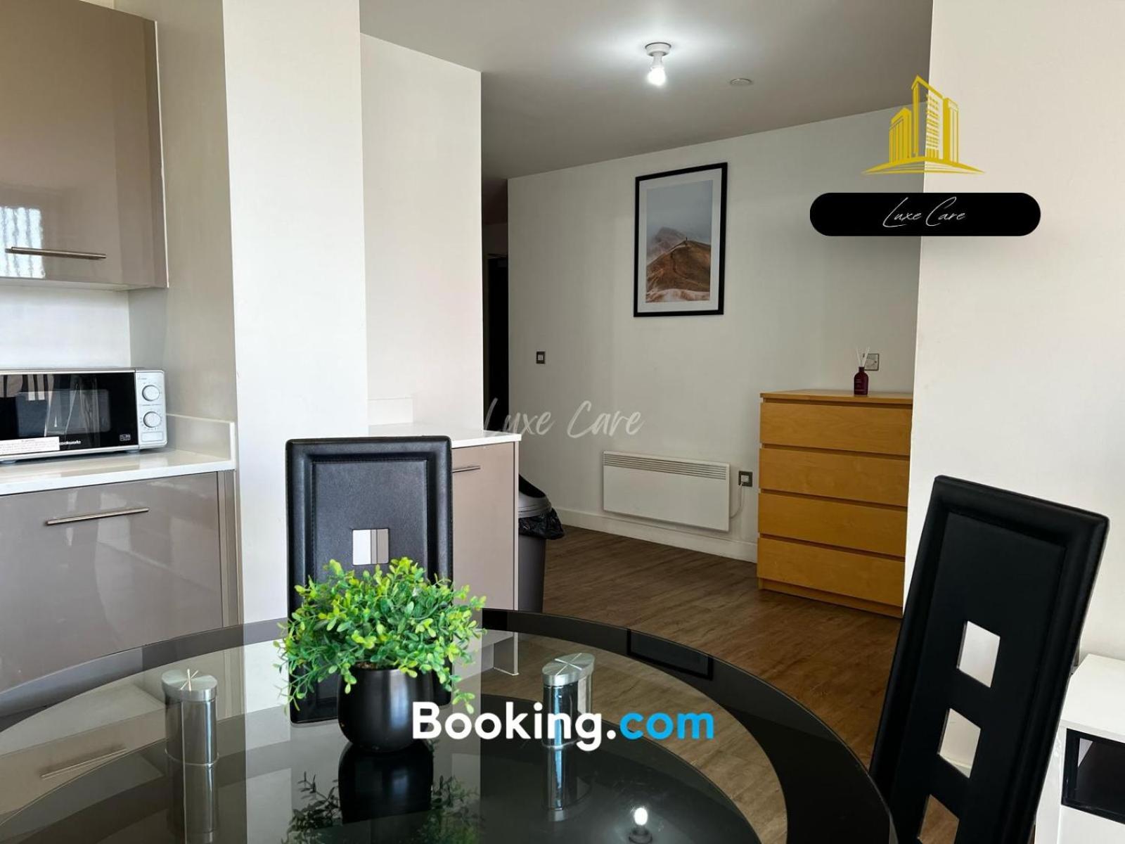 Last-minute Specials L Book It Now L Sleeps Up To 4 L 2 Bed 2 Bath - Gym - Prime Location L Jvt Short Lets Бирмингем